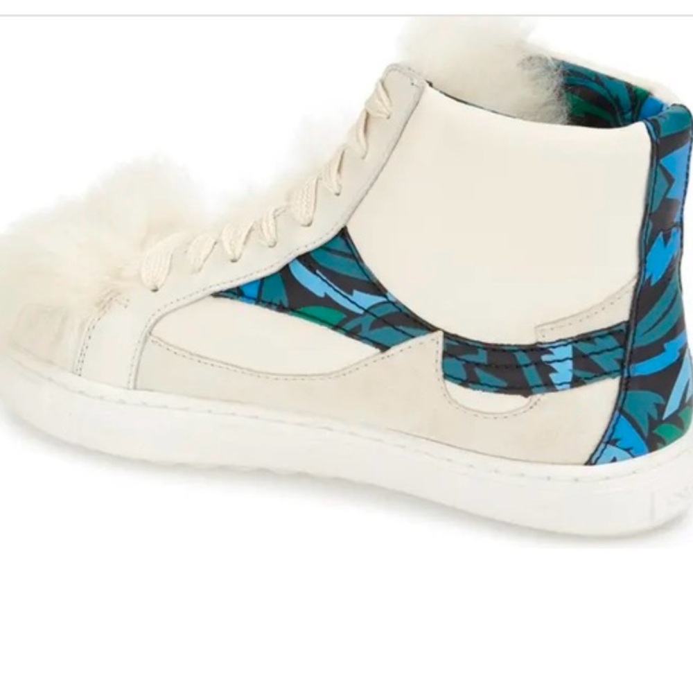 BRAND NEW Coach shearling high top 🔝 sneakers 👟 ( New )